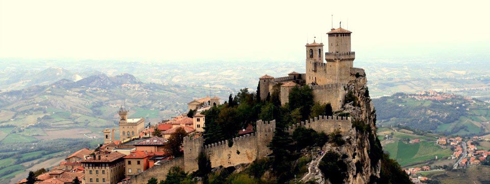 Medieval castle: css3 image slideshow
